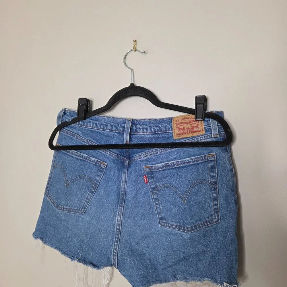 LEVIS Denim 501s Cutoff Shorts